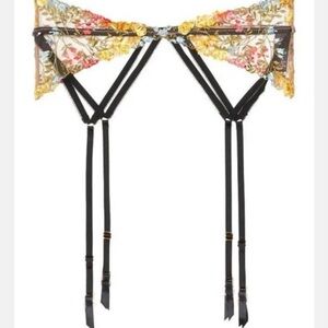 Victoria's Secret Dream Angels Floral Embroidered Garter
Belt Multi color Sz M/L